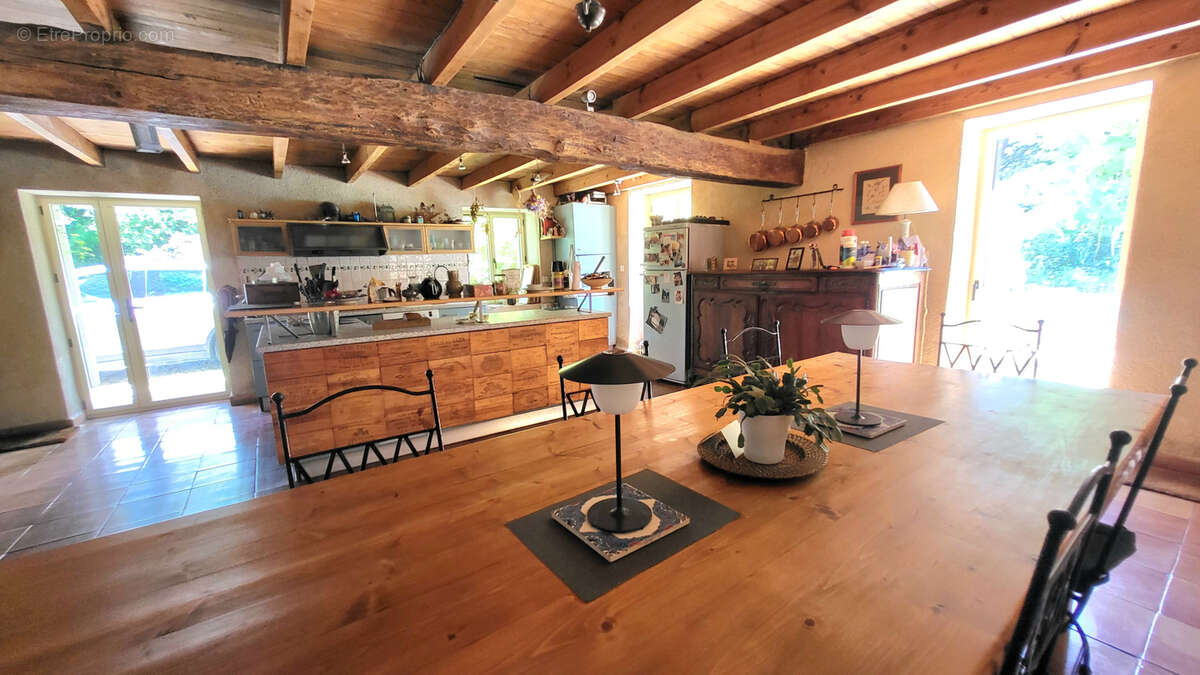 Maison à SAINT-ANDRE-DE-CUBZAC