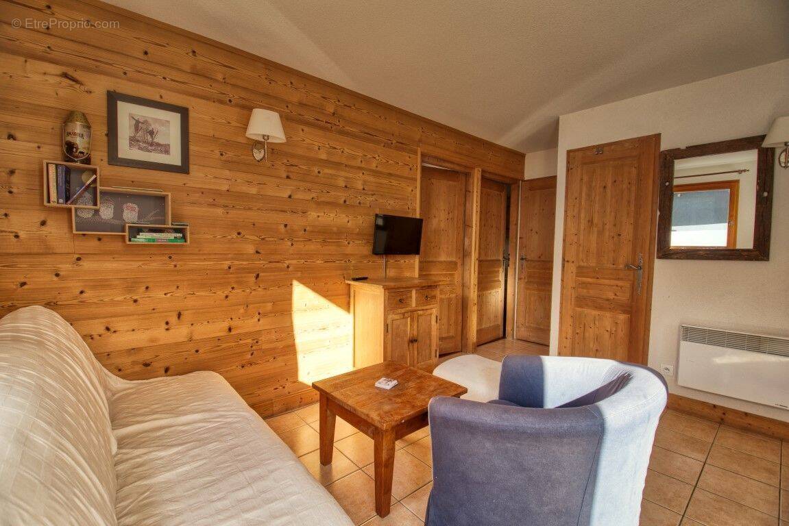 Appartement à MORILLON