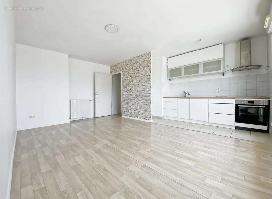 Appartement à SAINT-CYR-L'ECOLE