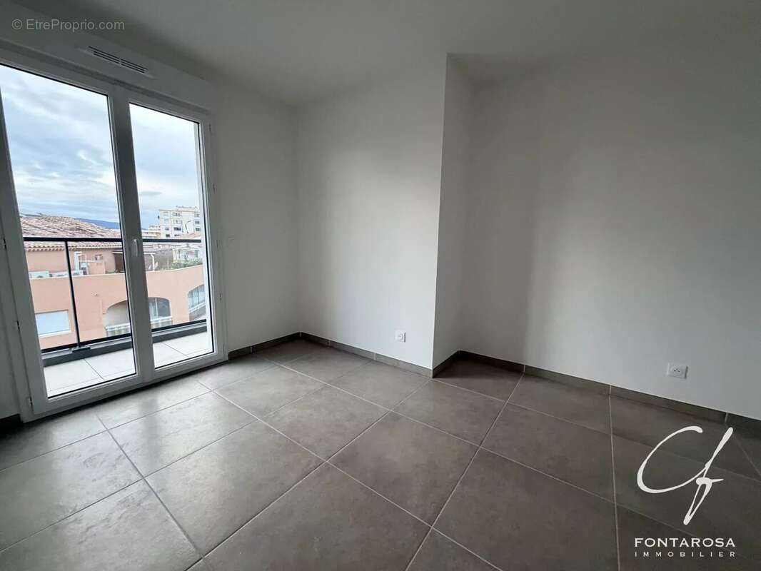 Appartement à FREJUS