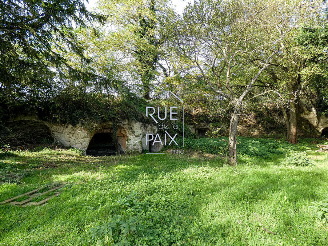 Autre à SAVIGNY-SOUS-FAYE