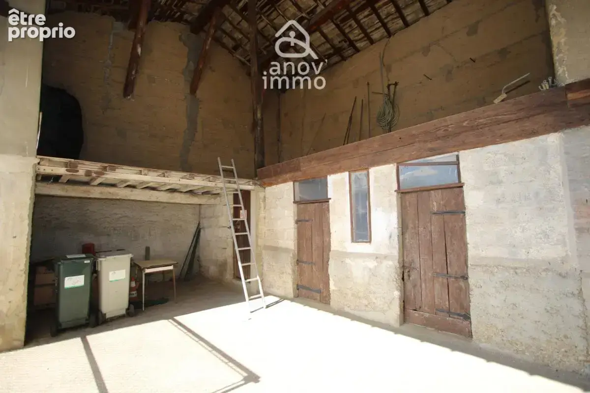 Grand corps de ferme avec 2 logements et dépendances - photo 20
