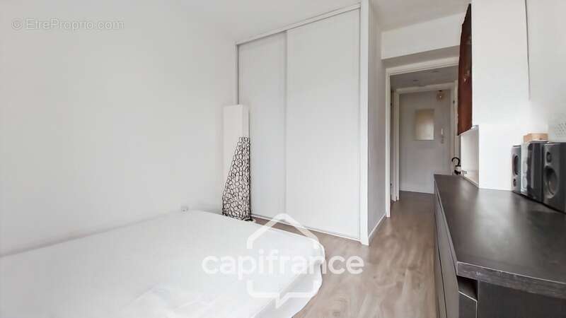 Chennevières-sur-Marne-A vendre appartement 3 pièces traversant-2 chambres- 2 balcons-2ème étage-ascenseur-Parking - photo 11
