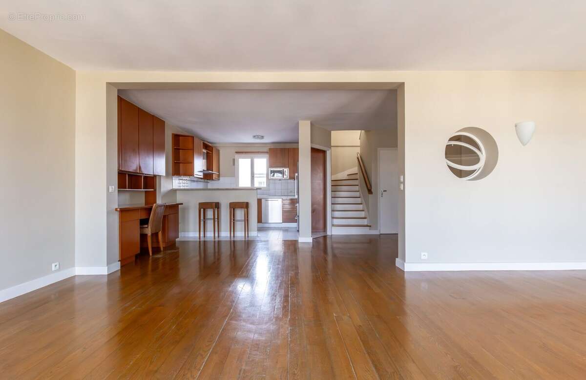Appartement à PARIS-12E