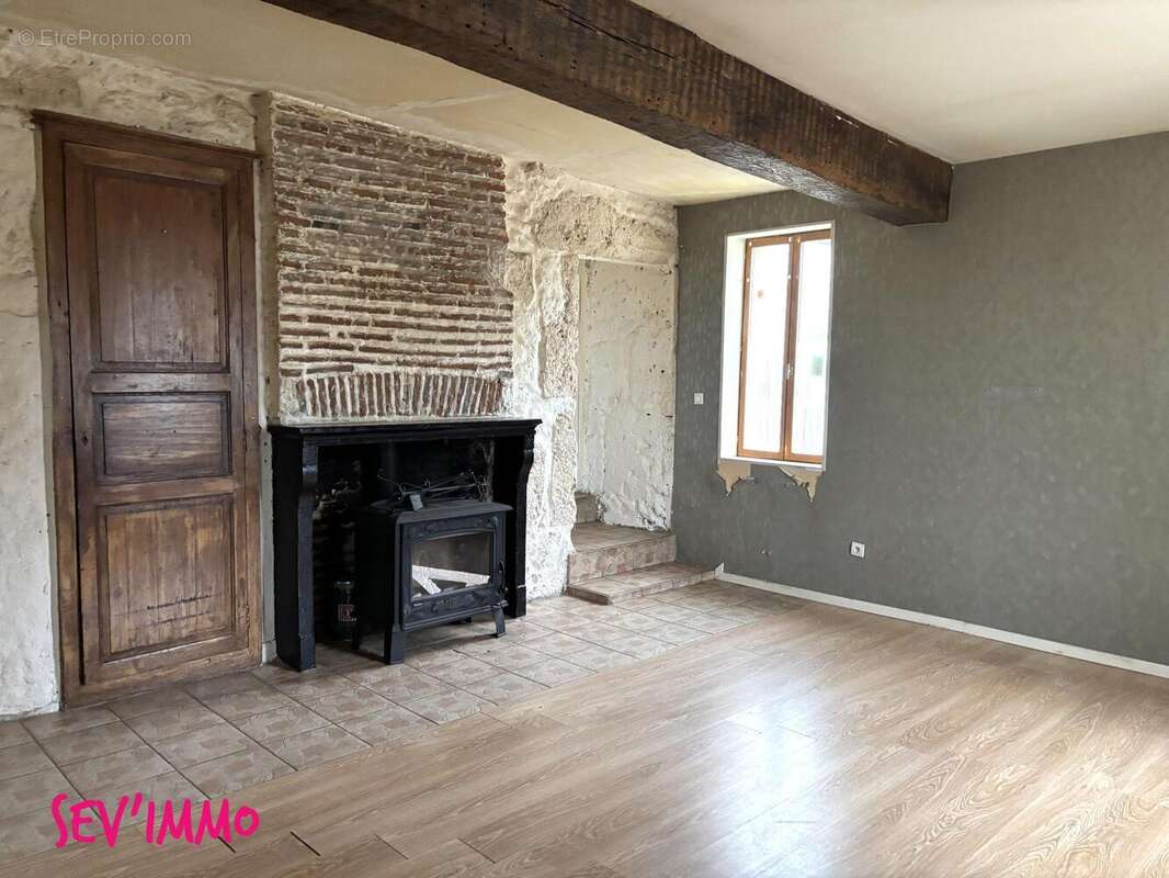 Maison à VARENNES-SUR-ALLIER