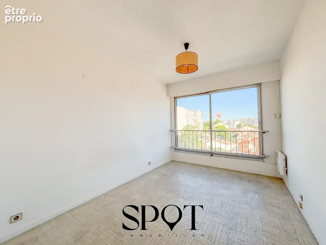 Marseille timone - grand t2 lumineux avec balcon et cave - photo 7