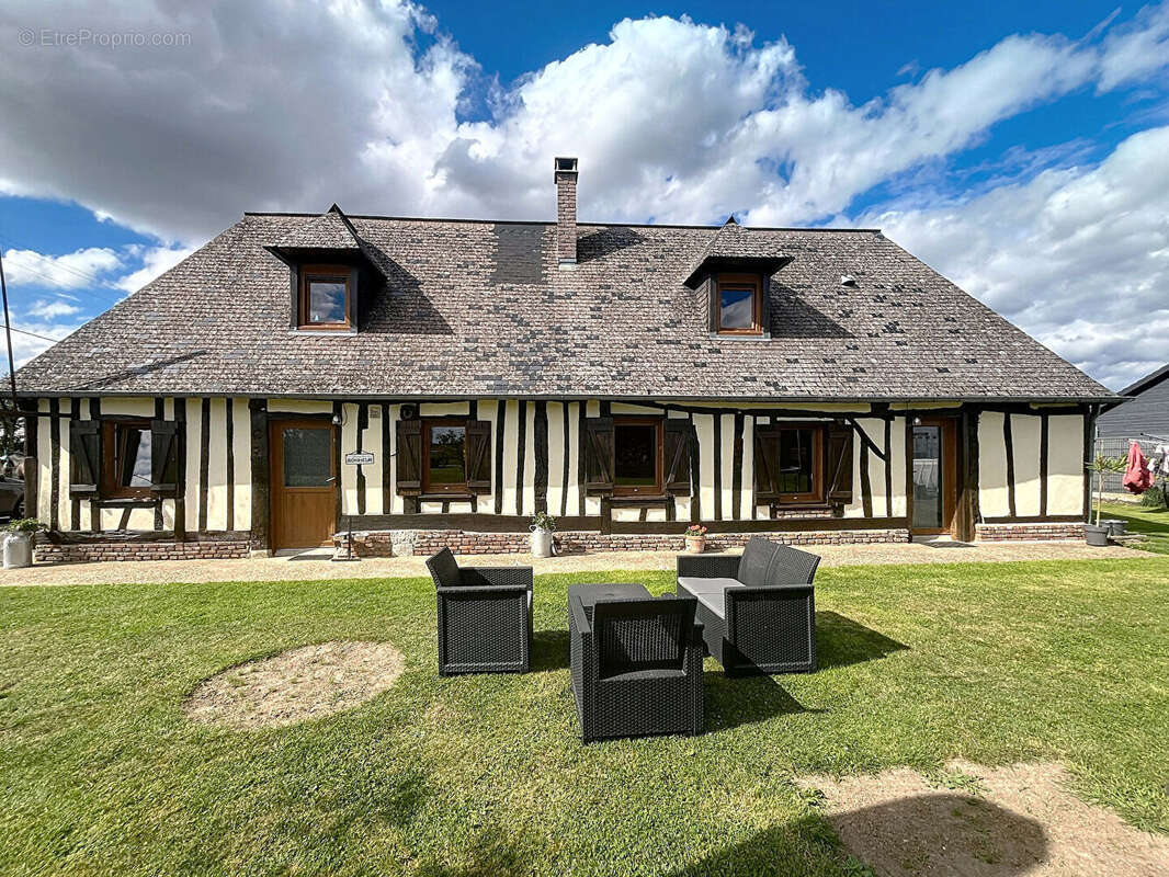 Maison à BOURGTHEROULDE-INFREVILLE