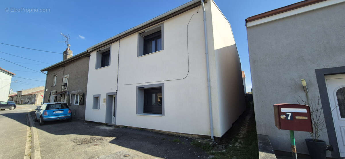 Maison à NORROY-LE-SEC