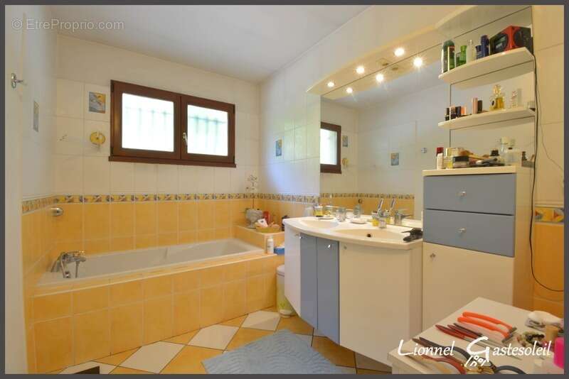 Maison à PORT-SAINTE-FOY-ET-PONCHAPT