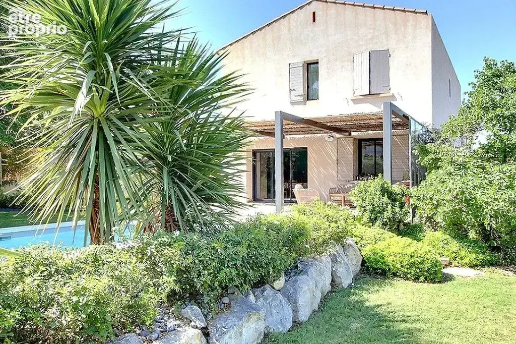 Photo Maison à Saint-Didier au prix de 598 000€