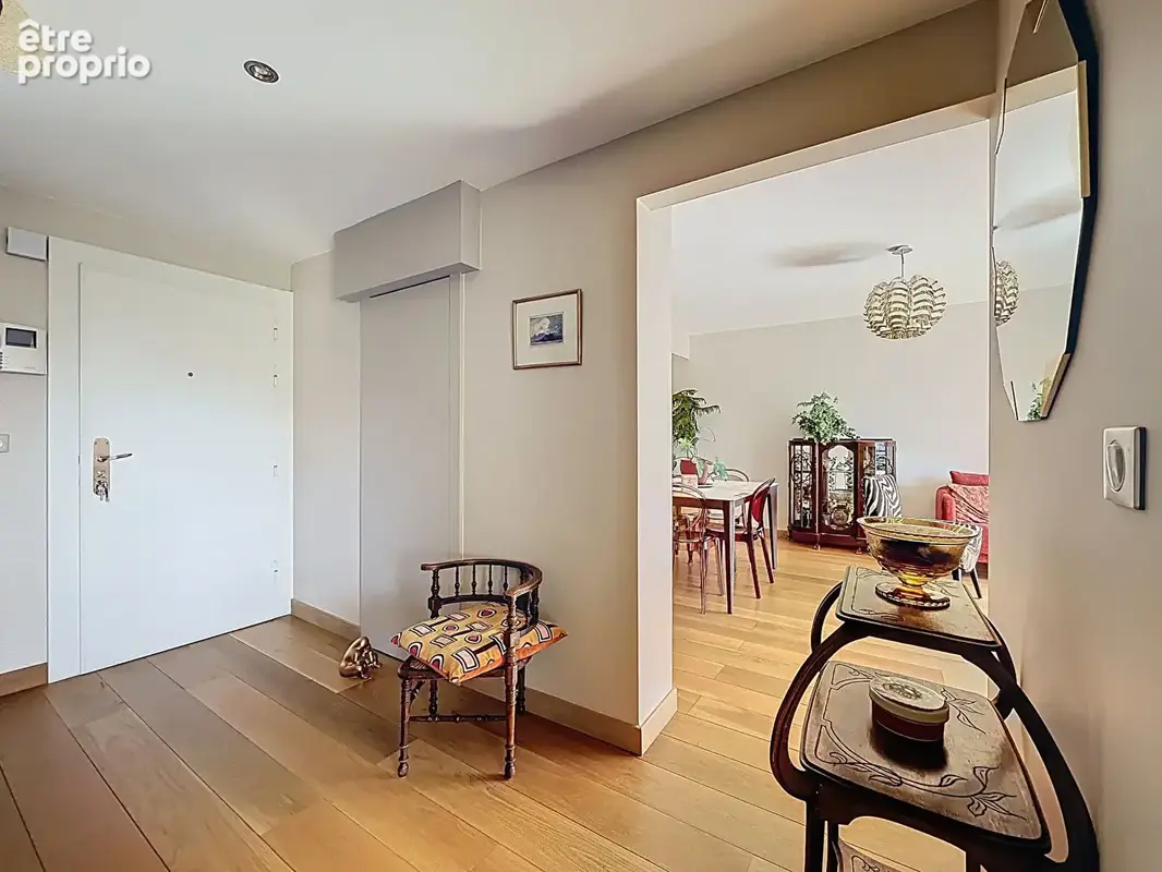 Appartement T4 95 m² rénové au coeur du Triangle d'Or d'Annecy - photo 6