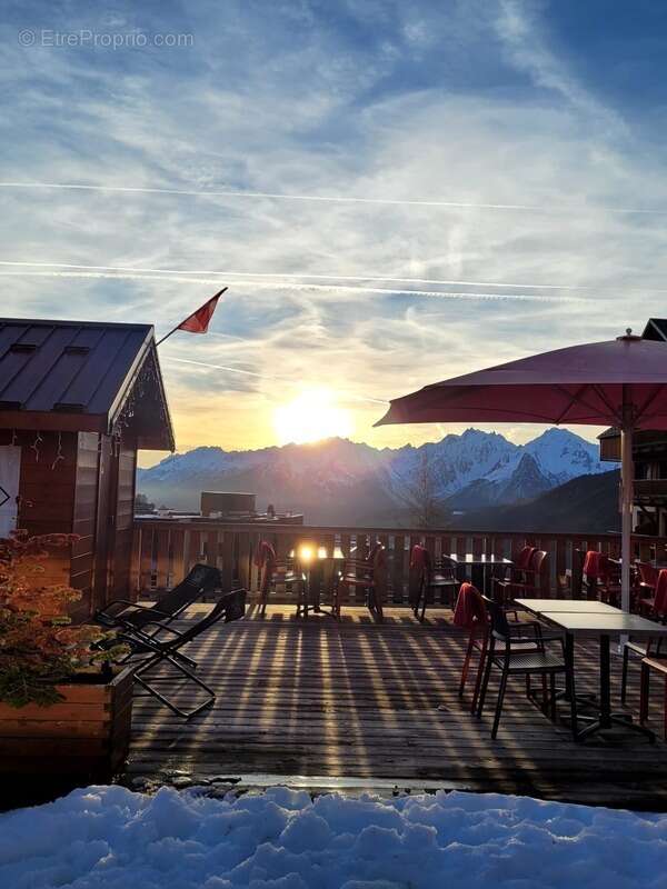 Commerce à LES MARCHES