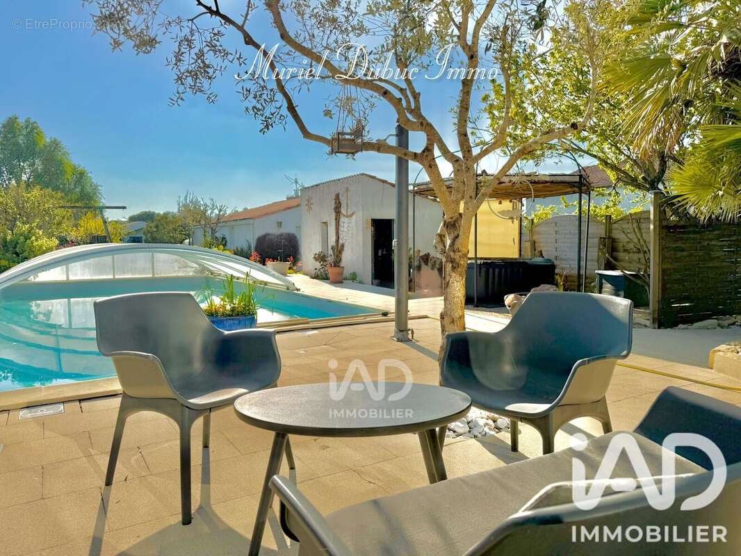 Maison 239 m² à Arvert  - photo 2
