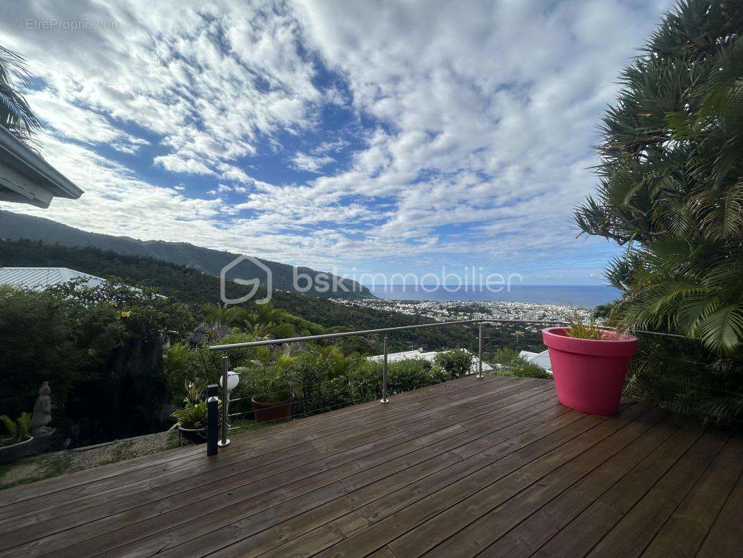 Maison à SAINT-DENIS
