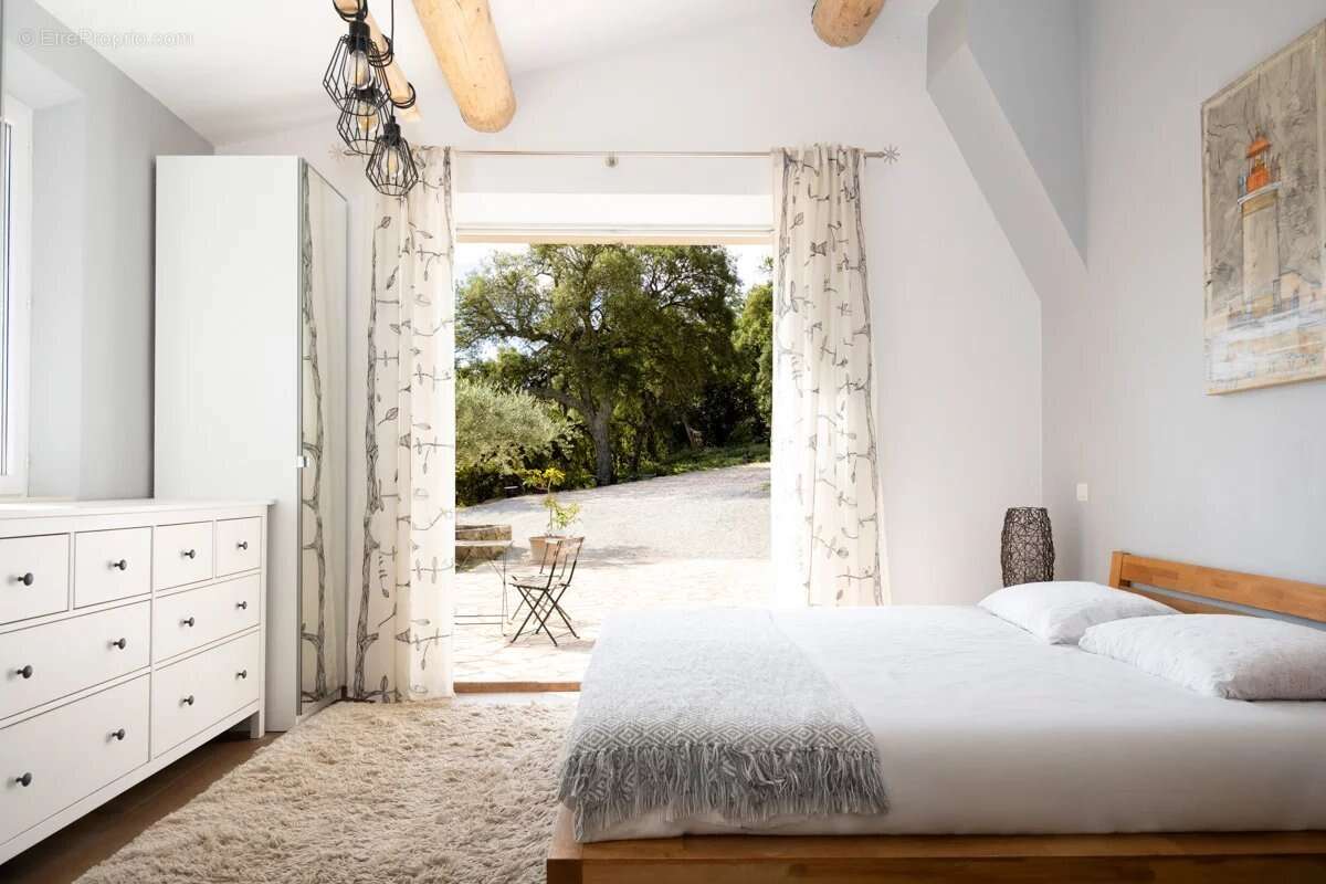 Maison à COGOLIN