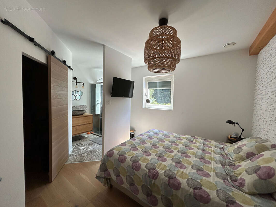 Maison de standing - GUILERS - 142.54 m2 - photo 6