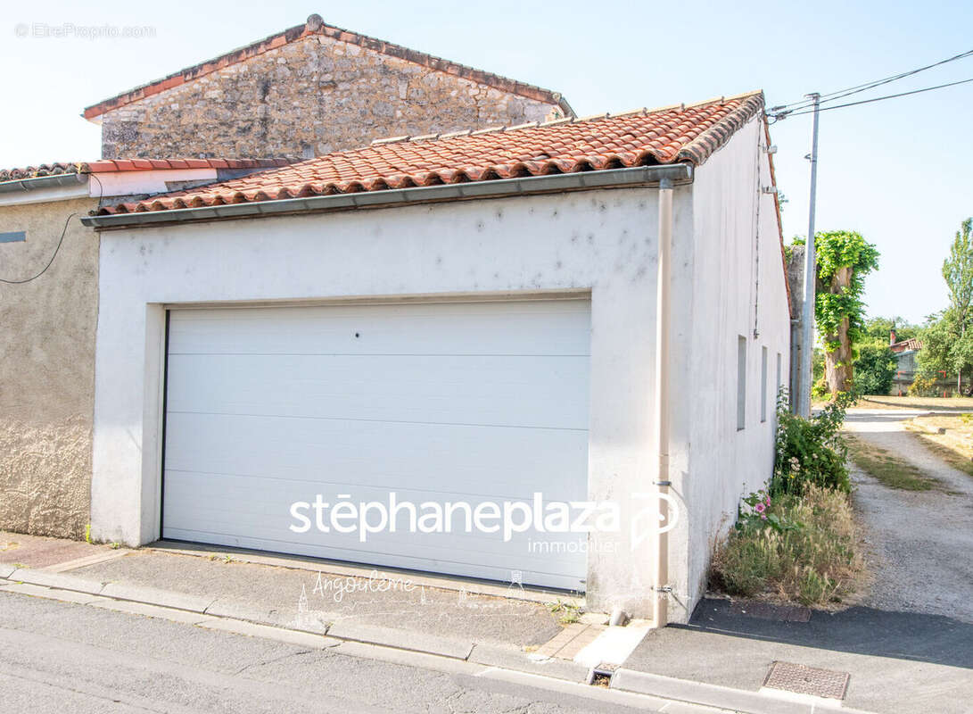 Maison Gond Pontouvre 5 pièce(s) 131 m2 - photo 8
