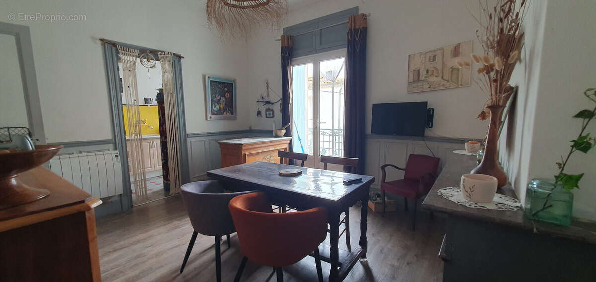 Maison à ROUJAN