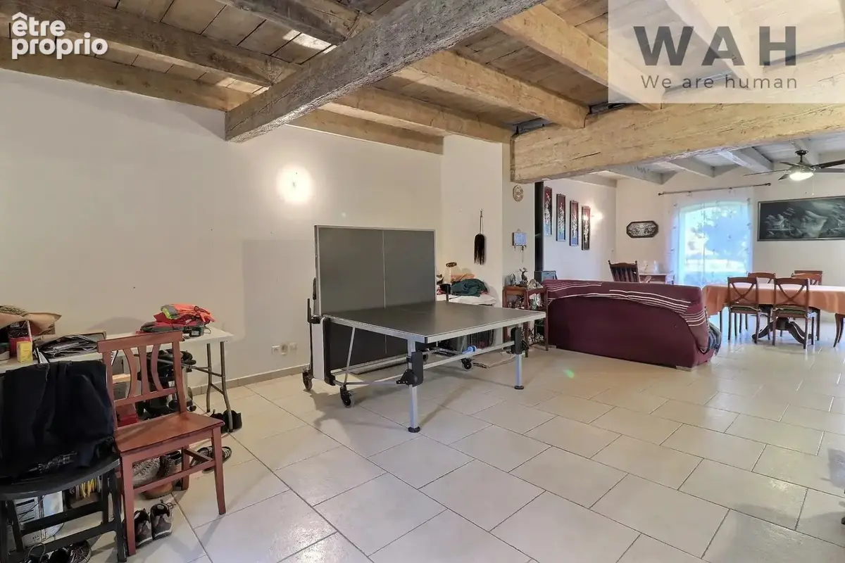 Vente mas de 200m2 et grange sur terrain de 711m2 et 4000m2 - photo 2
