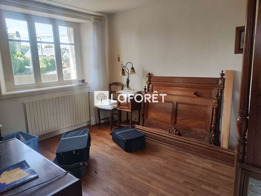 Belle opportunité ! Maison en pierre à fort potentiel ? 5 chambres avec vie de plain-pied, à 5 min de Guingamp - photo 8