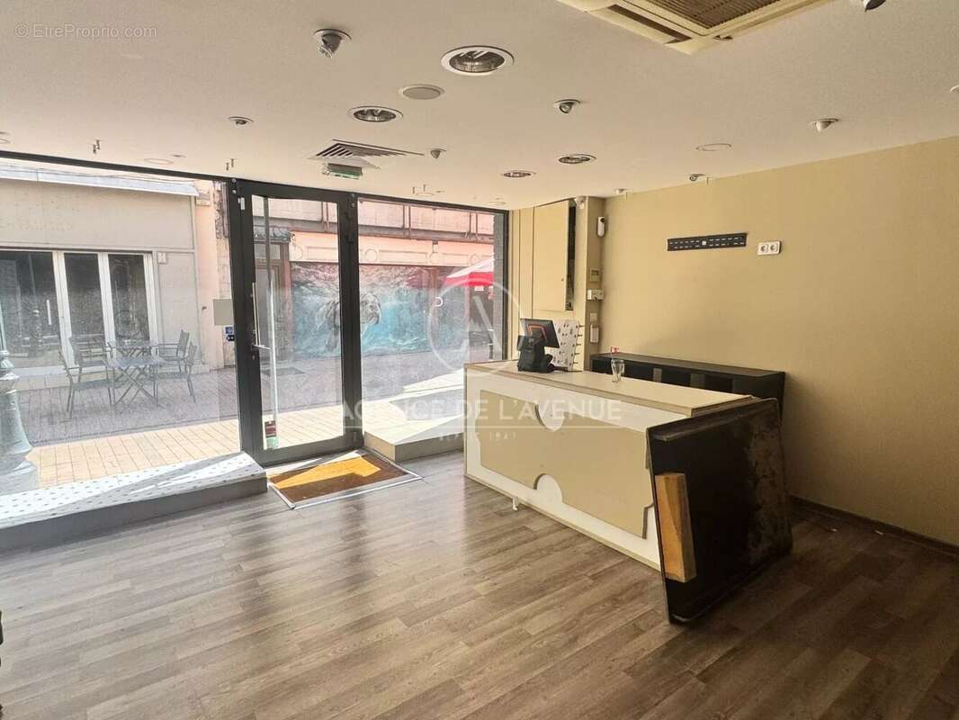 Commerce à LA SEYNE-SUR-MER