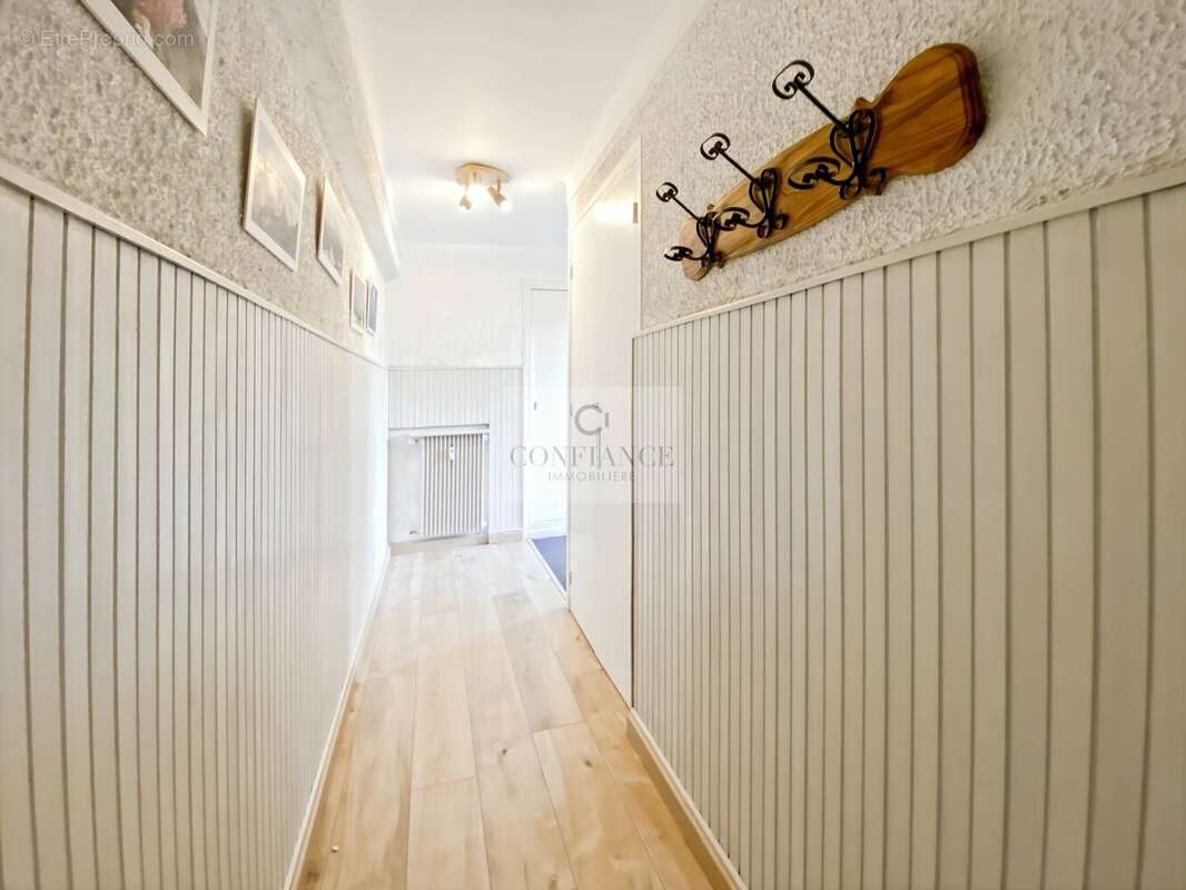 Appartement à SAINT-ETIENNE-DE-TINEE