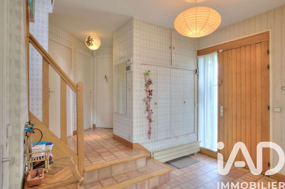 Photo 5 - Maison à BURES-SUR-YVETTE