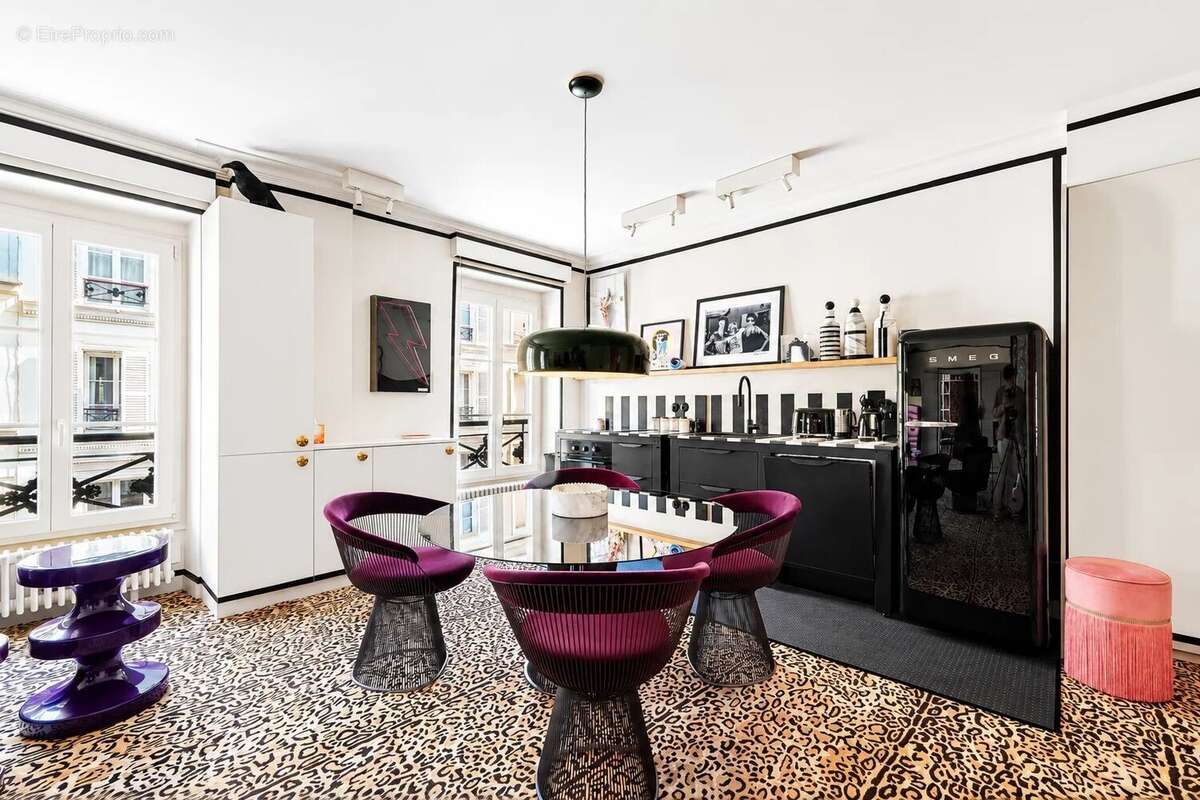 Appartement à PARIS-9E