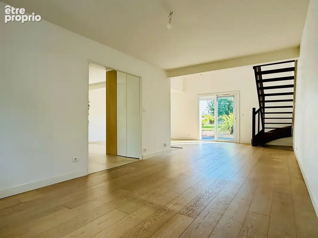 Maison familliale avec 1200 m2 de terrain - photo 15