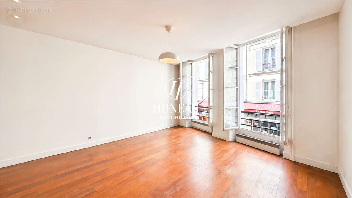 Appartement 2 pièces avec fort potentiel, emplacement d'exception - photo 2