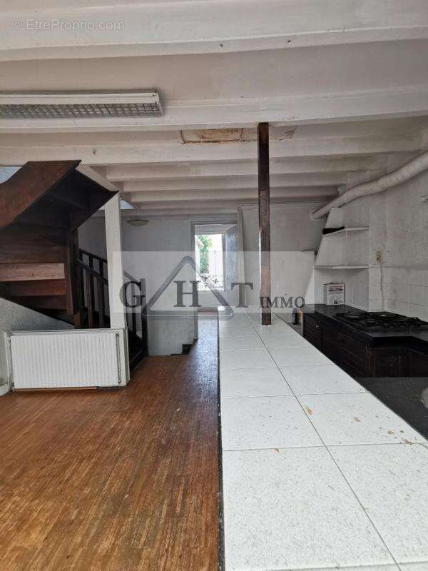 Commerce à MAISONS-ALFORT