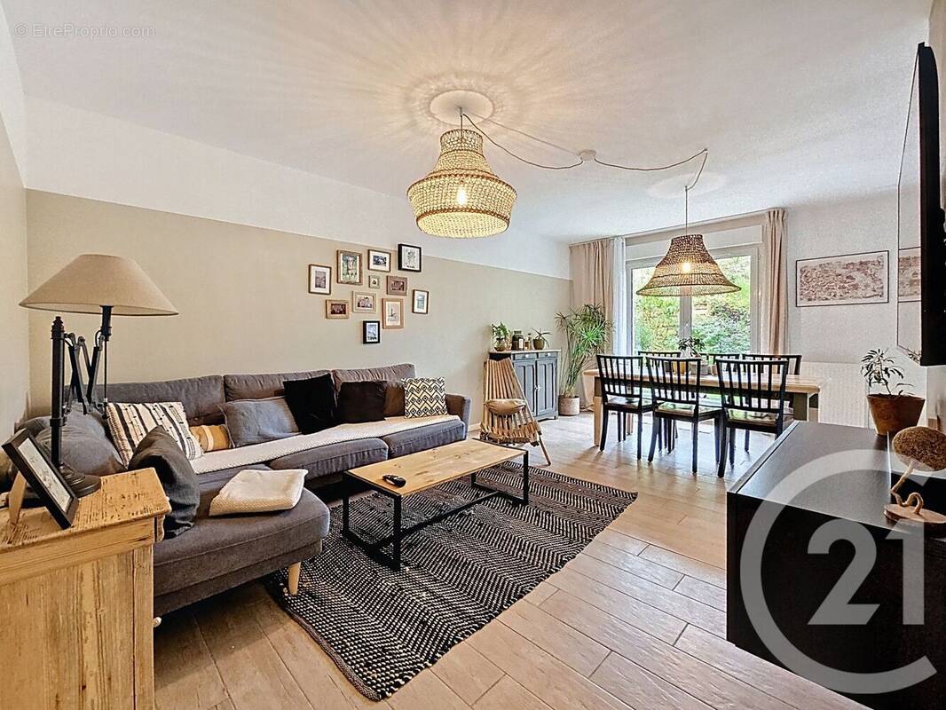 Appartement à MOISSY-CRAMAYEL