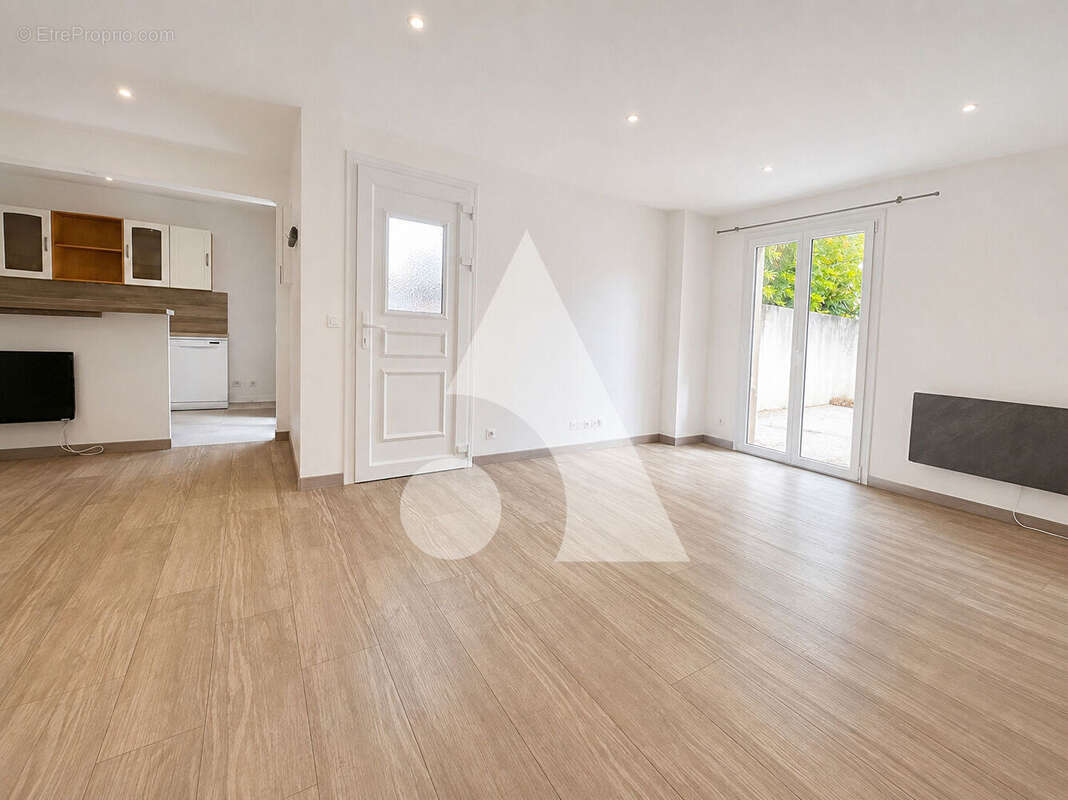 Appartement  Maison de ville  4 pièces 62.27 m² (76 m² au sol) - photo 3
