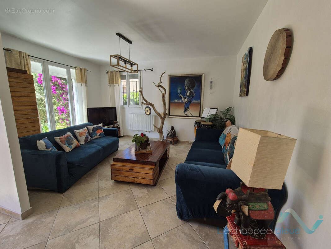 Maison à LA LONDE-LES-MAURES
