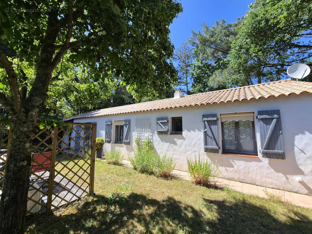 Maison à SAINT-HILAIRE-DE-RIEZ
