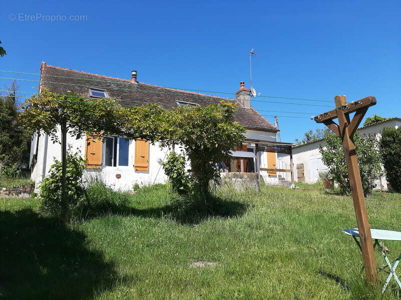 Maison à GUEUGNON