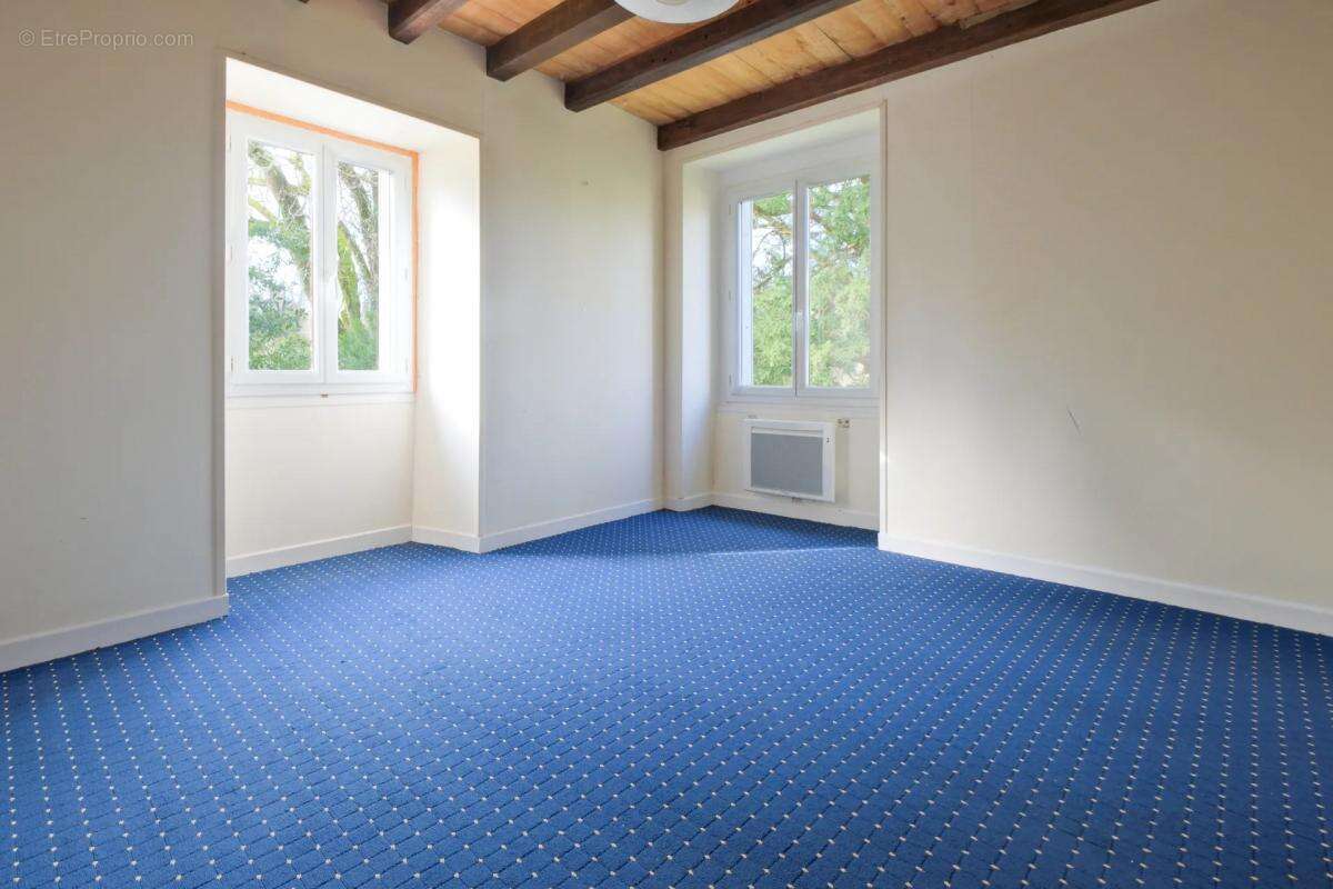 Maison à GRAND-BRASSAC