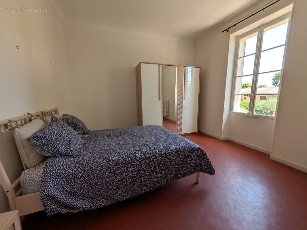 Maison à SORGUES