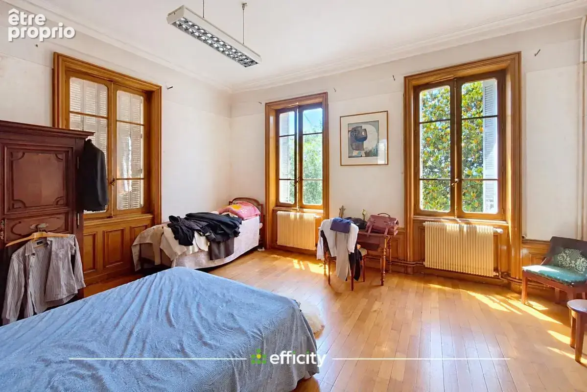Appartement 18 pièces 594 m² à vendre à Thiers (63300) - photo 6