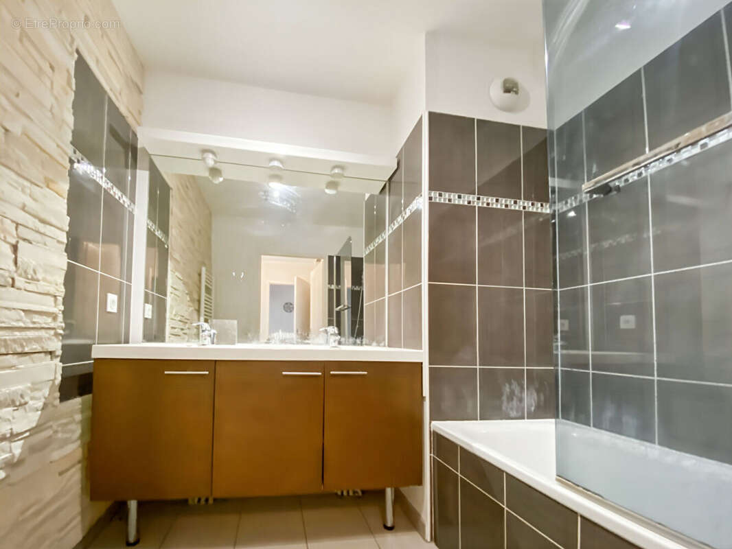Appartement à ROSNY-SOUS-BOIS