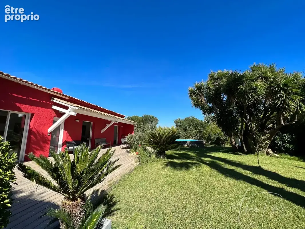 Dpt Var (83), à vendre HYERES Villa sans vis à vis- 1000m² de terrain - 3 chambres  - piscine - jardin - GARAGE - photo 76