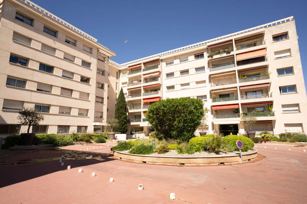 Appartement à MARSEILLE-8E