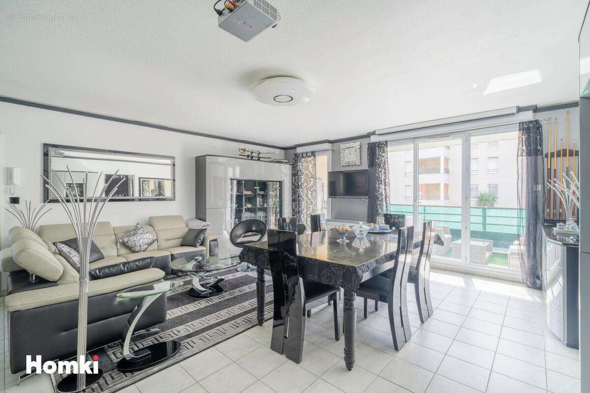 Appartement à MARSEILLE-9E