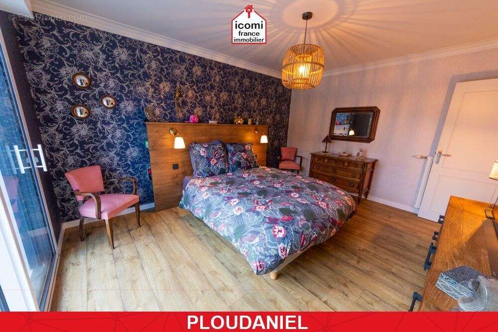 Finistere - ploudaniel (29260) - a vendre - maison individuelle t9 262m² de 1967 + extension en 1981 - 6 chambres possible 7 - g - photo 8