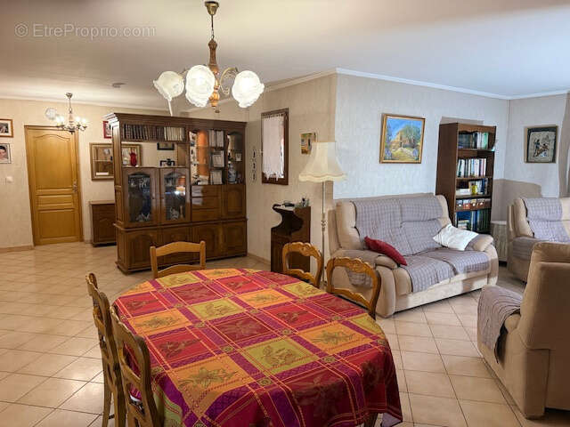 Maison à PERNES-LES-FONTAINES