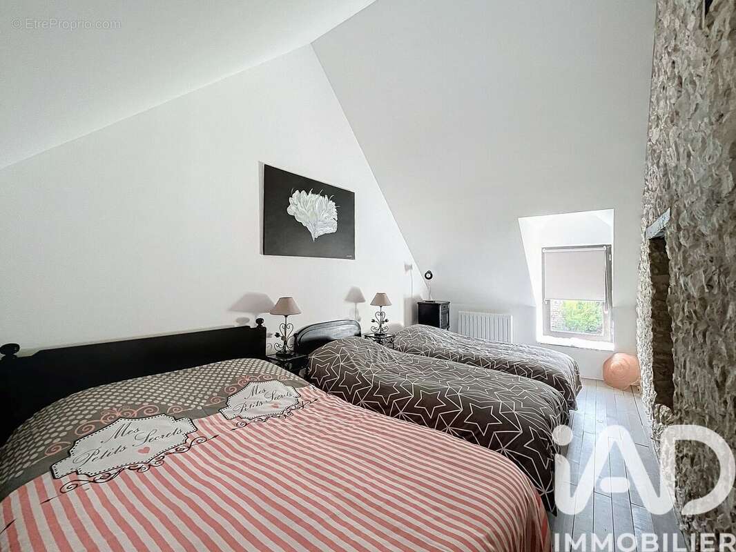 Maison 115 m² à Nargis  - photo 8