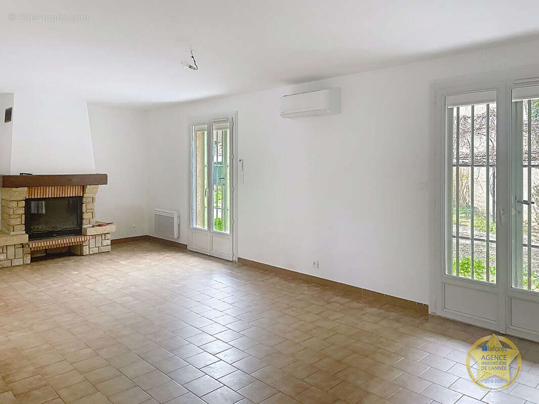 Maison à ROCHEFORT-DU-GARD