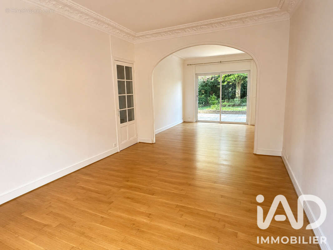 Photo 6 - Maison à SAINT-MAUR-DES-FOSSES