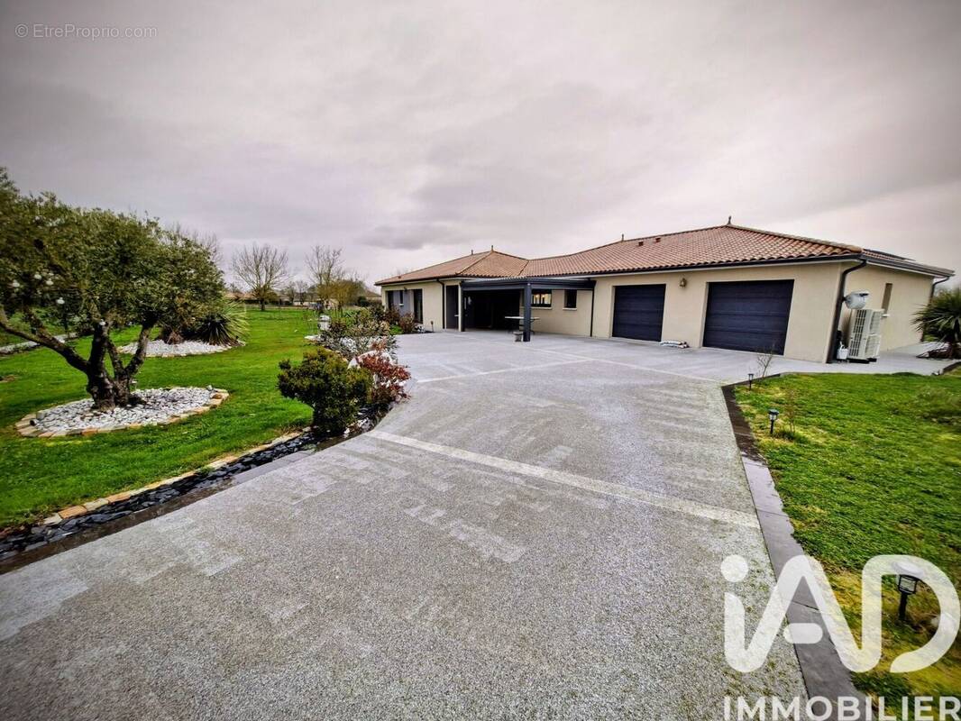 Photo 1 - Maison à LAMONZIE-SAINT-MARTIN