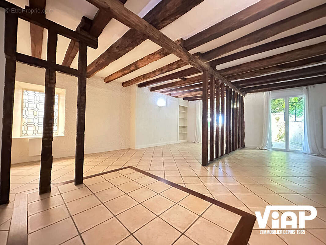 Maison à AIXE-SUR-VIENNE